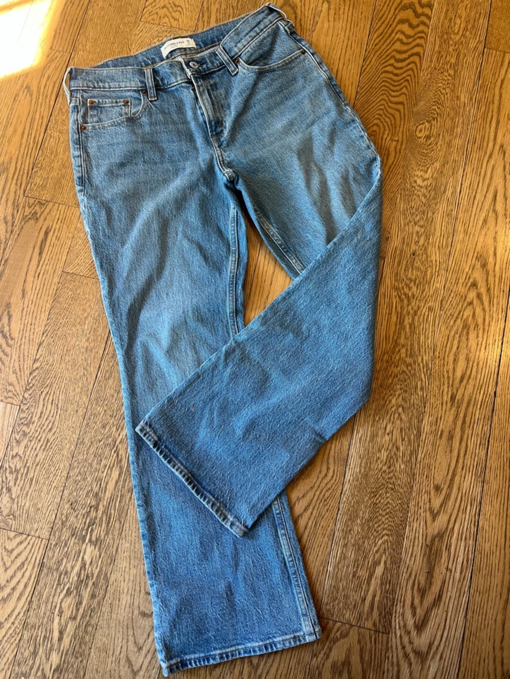 Abercrombie & Fitch Boot/Low-Rise Light Blue Straight Jeans